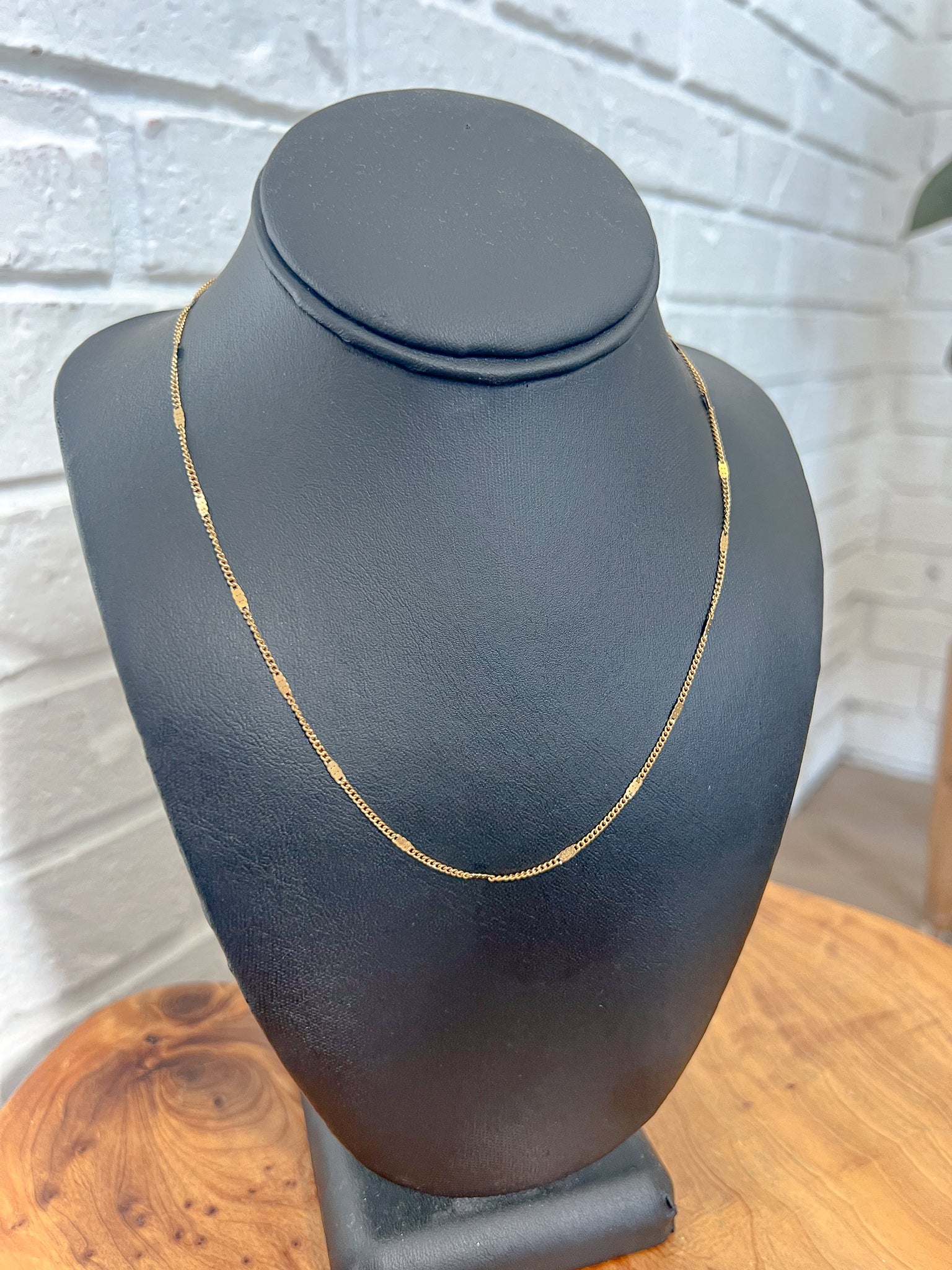 18K Dainty Plain Chain Necklace