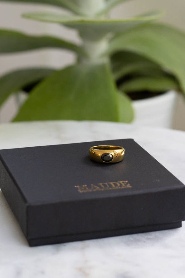 18K Zoey Black Stone Ring